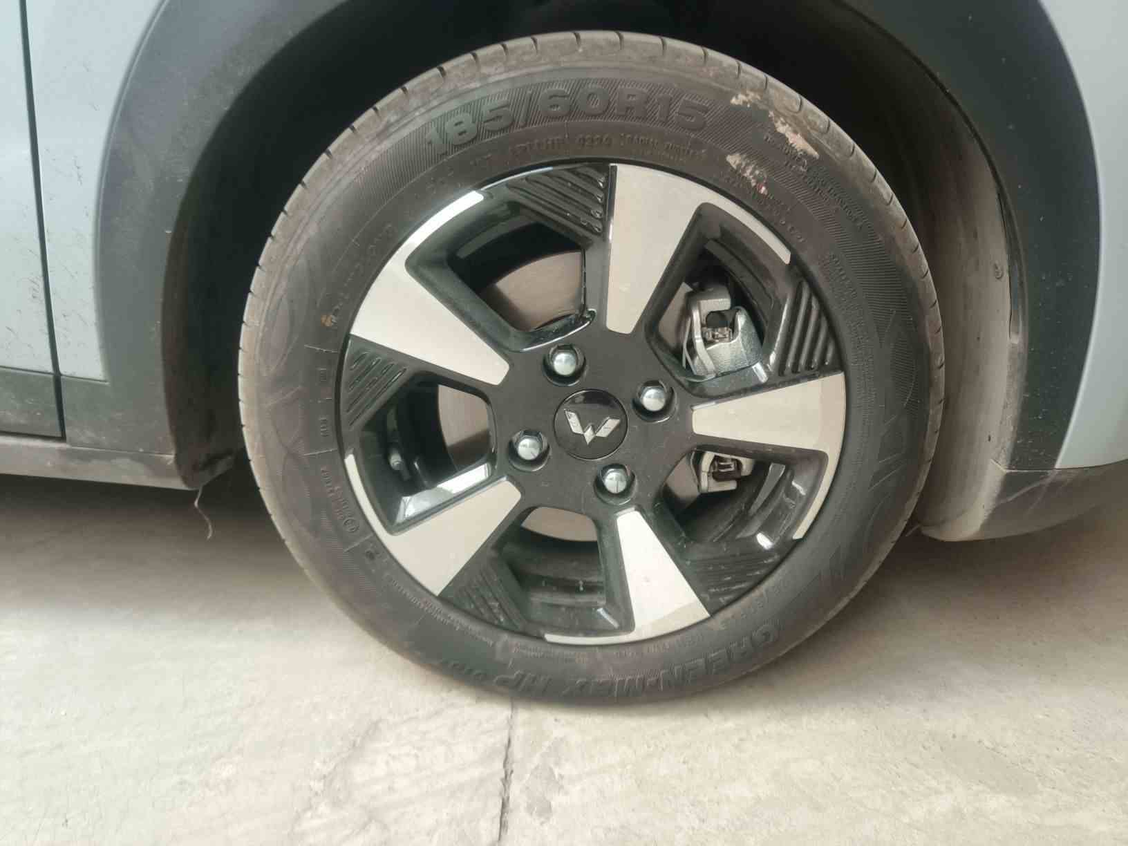 五菱汽车 五菱缤果PLUS 2024款 401km 五座版(2)