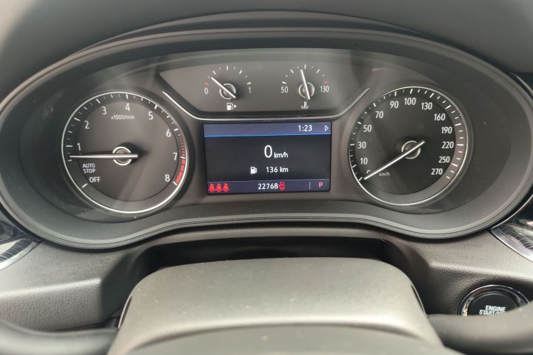 别克 君威 2024款 25T 超享版中控内饰14