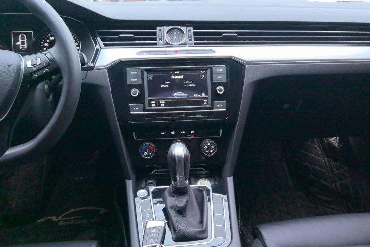 大众 迈腾 2018款 330TSI DSG 领先型中控内饰16
