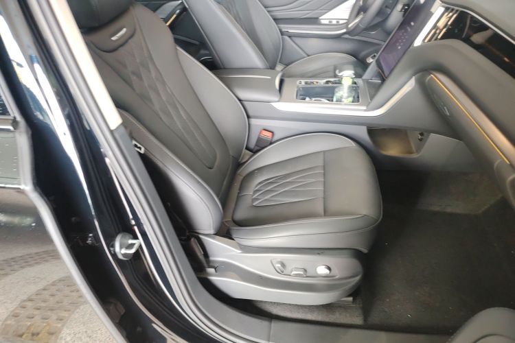 红旗HS7 PHEV 2024款 2.0T PHEV 四驱旗畅版 6座局部细节41