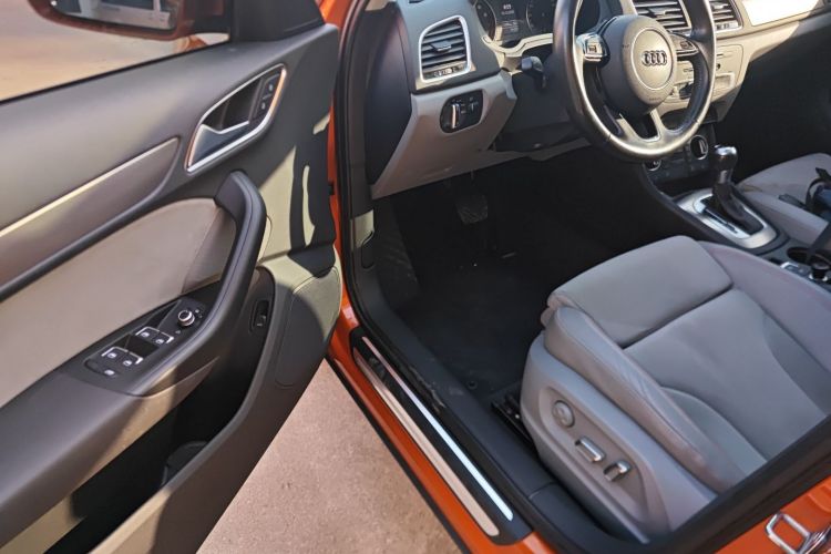 奥迪Q3 2016款 40 TFSI quattro 全时四驱运动型中控内饰7003