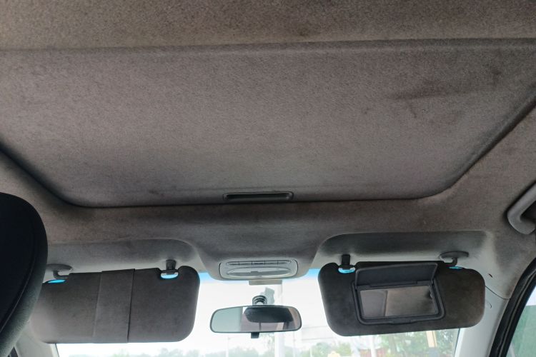 凯翼E3 2018款 1.5L 手动尊贵型中控内饰22