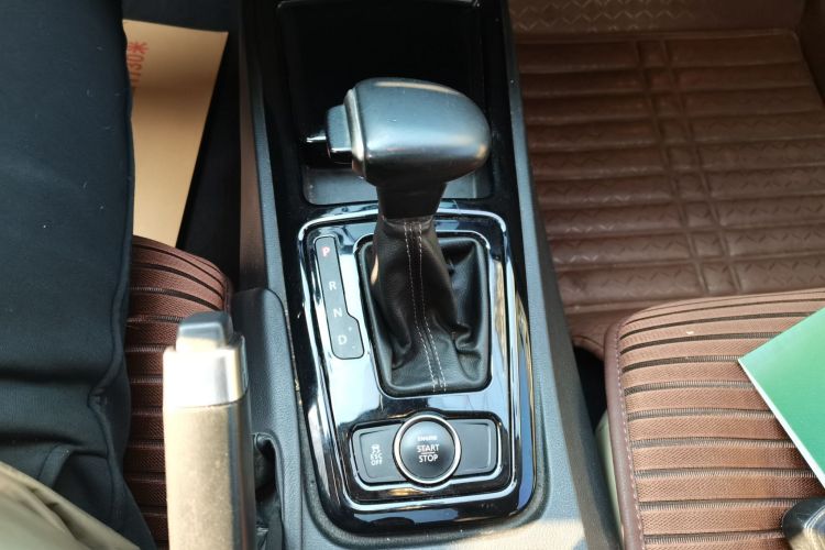 观致3 2014款 三厢 1.6T 自动致臻型中控内饰18