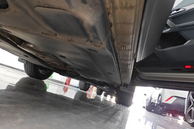 大众 途观L 2017款 380TSI 自动四驱豪华版局部细节9001