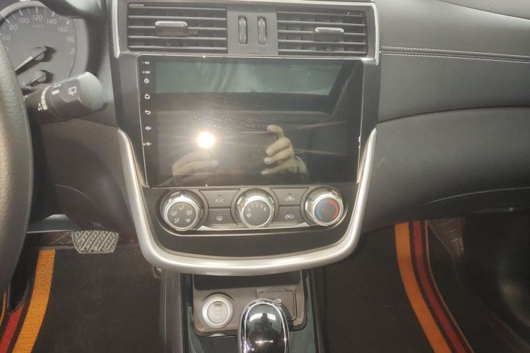 日产 骐达TIIDA 2016款 1.6L CVT智行版局部细节16