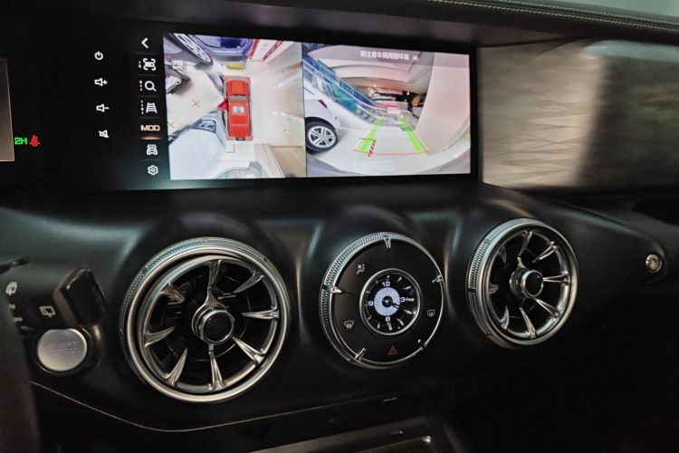 坦克300 2021款 越野版 2.0T 征服者局部细节16