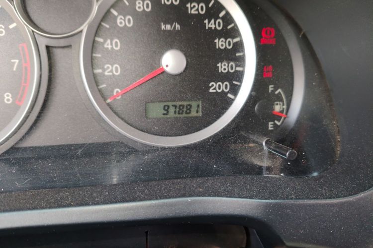 铃木 利亚纳 2013款 两厢 1.4L 手动标准型2中控内饰15