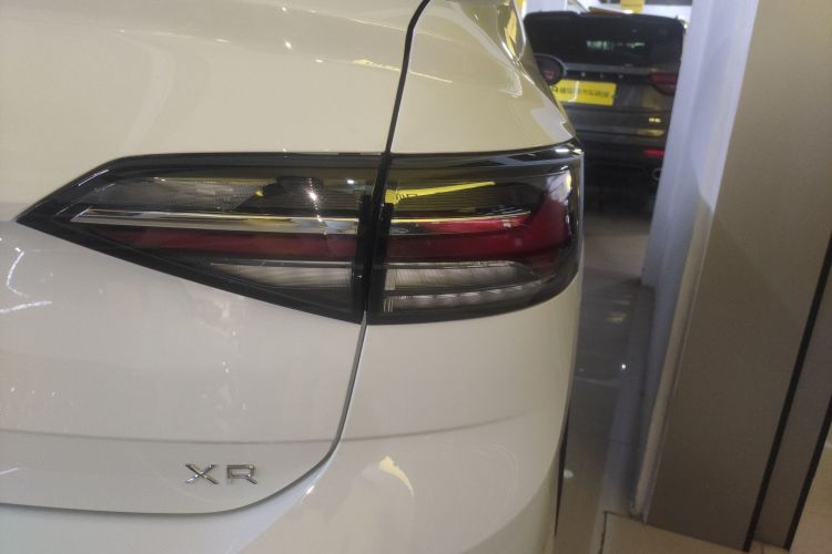 大众 朗逸 2023款 新锐 1.5L 自动新愿版车身外观9