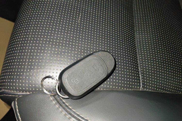 理想汽车 理想ONE 2021款 增程6座版中控内饰11