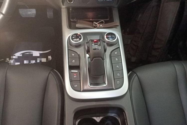 坦克300 2021款 城市版 2.0T 很有型中控内饰18