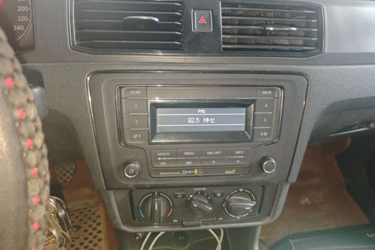 大众 桑塔纳 2016款 1.6L 手动风尚版局部细节16