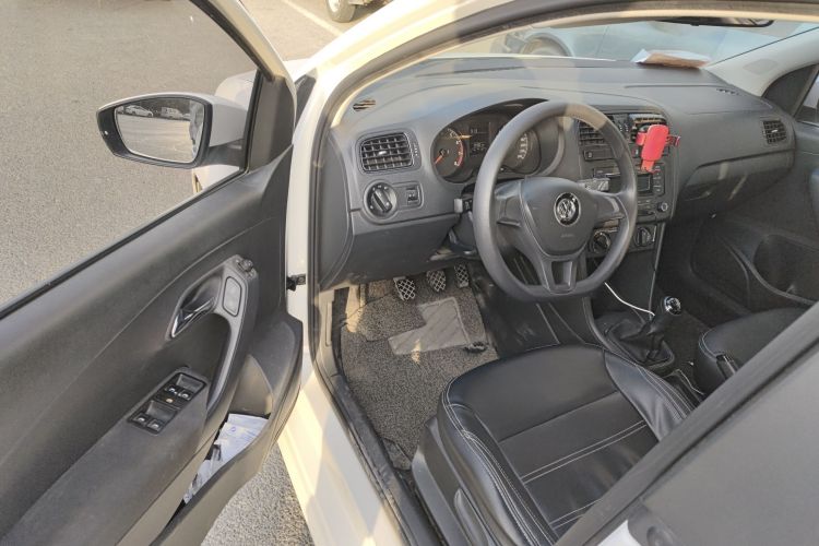 大众 Polo 2018款 1.5L 手动安驾型中控内饰20