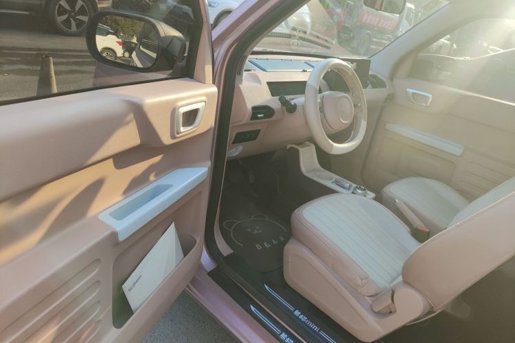 吉利银河 2023款 熊猫mini 200km 耐力熊中控内饰20