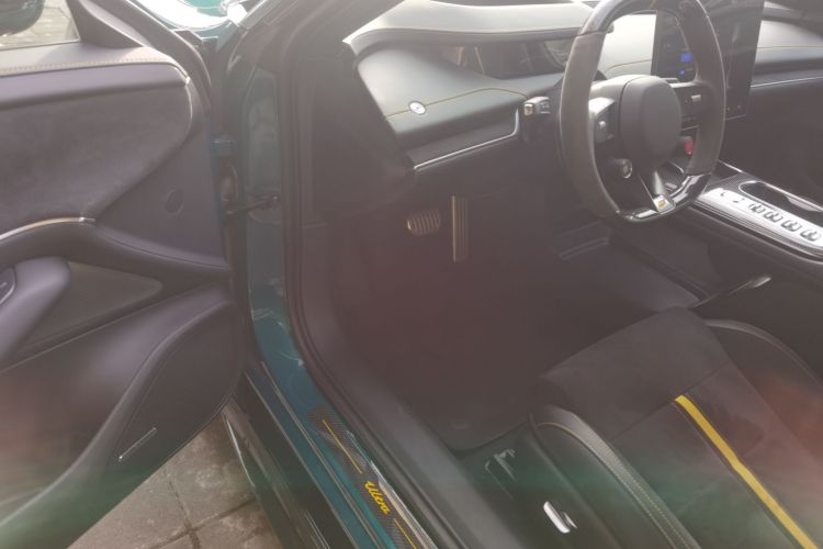 小米汽车 小米SU7 Ultra 2025款 Ultra中控内饰20