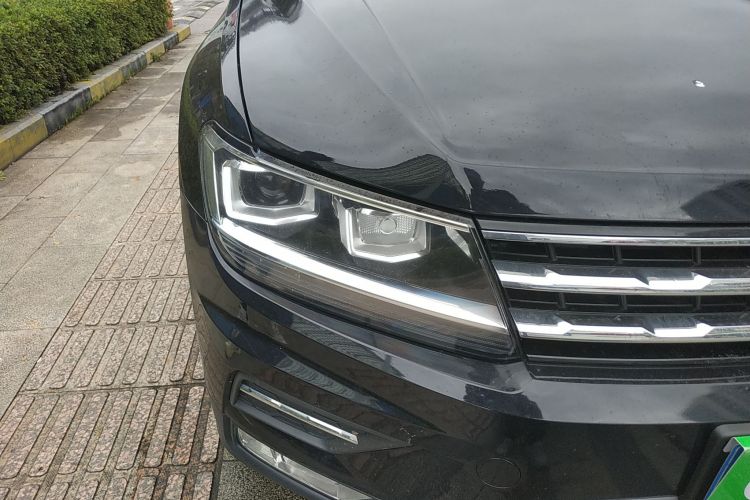 大众 途观L 2021款 330TSI 自动两驱智享版车身外观8