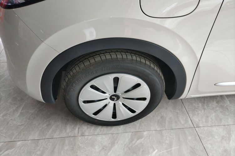 五菱汽车 五菱缤果 2024款 203km 轻享款车身外观6007