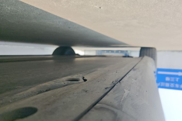 特斯拉 Model Y 2021款 标准续航后驱版局部细节9002