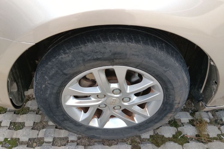 吉利汽车 帝豪 2017款 三厢百万款 1.5L 手动豪华型车身外观6007