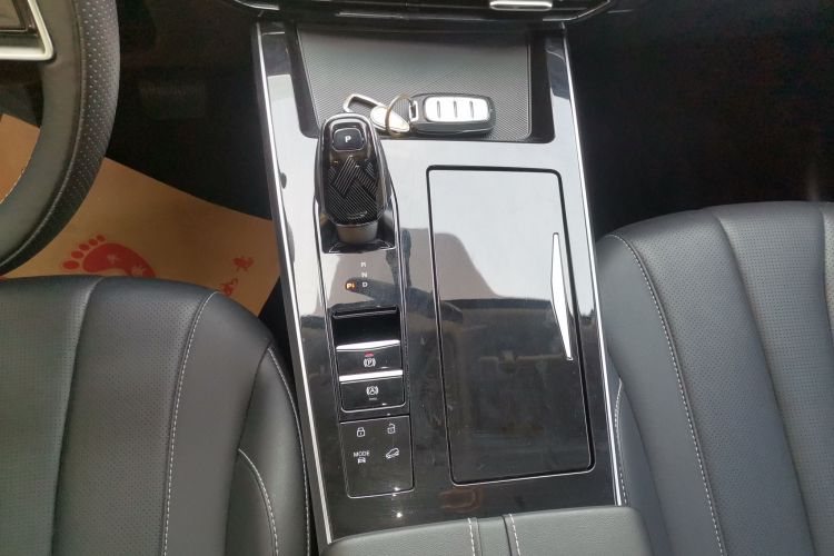 荣威RX5 MAX 2022款 1.5T 自动有为豪华版中控内饰18