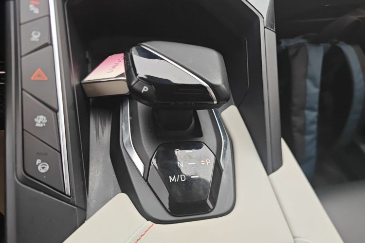 领克06 2020款 1.5T 耀Halo局部细节18