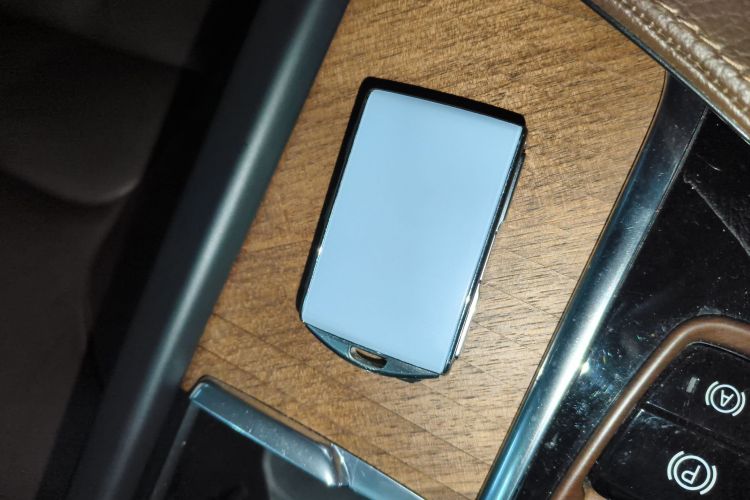 沃尔沃XC90 2022款 B5 智行豪华版 5座中控内饰7001