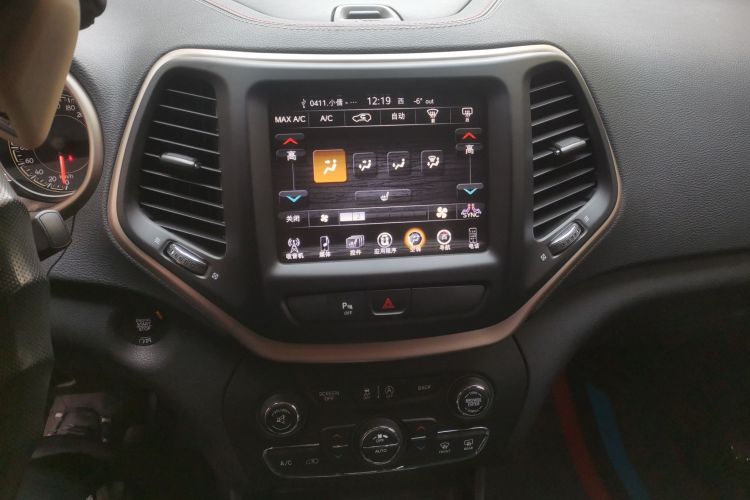 Jeep 自由光 2016款 2.4L 75周年致敬版局部细节16