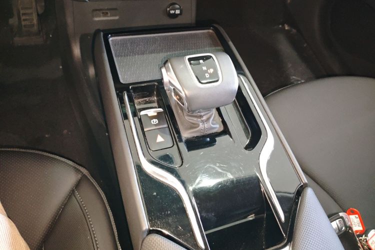 红旗E-QM5 2023款 改款 基础出行版中控内饰18