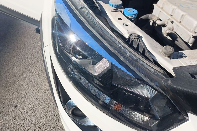 北汽新能源EX 2018款 EX360 新尚版车身外观8