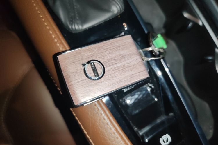 沃尔沃S90 2017款 T4 智远版中控内饰11