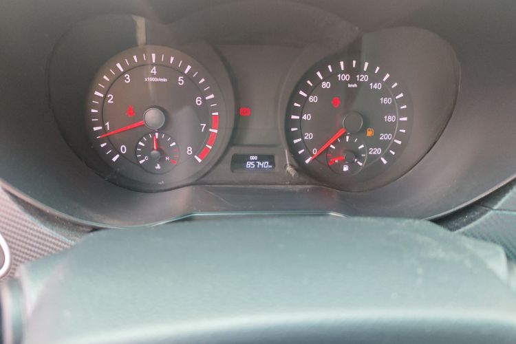 海马 福美来 2016款 1.6L 手动品尚型升级版中控内饰15