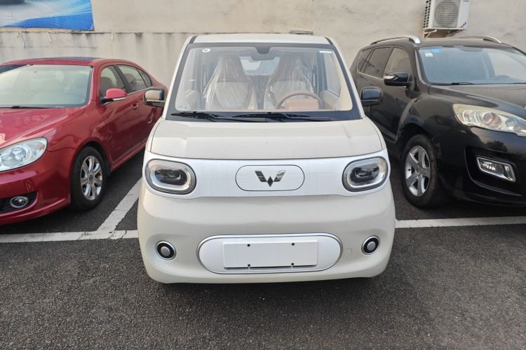 五菱汽车 宏光MINIEV 2024款 第三代 215km 青春版车身外观2