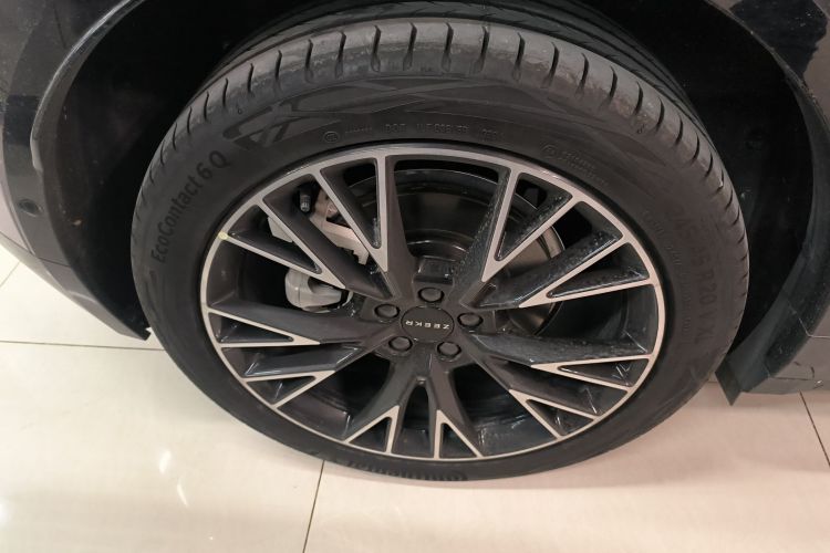 极氪X 2025款 四座后驱魔方版车身外观6008