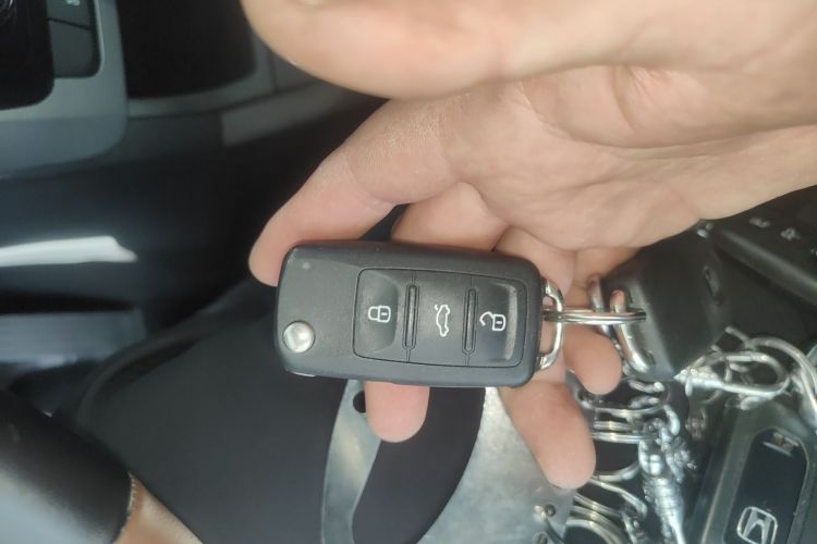 斯柯达 Yeti 2017款 TSI300 DSG尊行版中控内饰7001