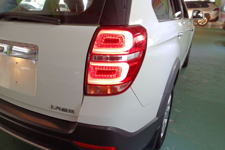 雪佛兰 科帕奇 2015款 2.4L 两驱城市版 7座车身外观9