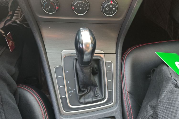 大众 高尔夫 2014款 1.4TSI 自动舒适型中控内饰18