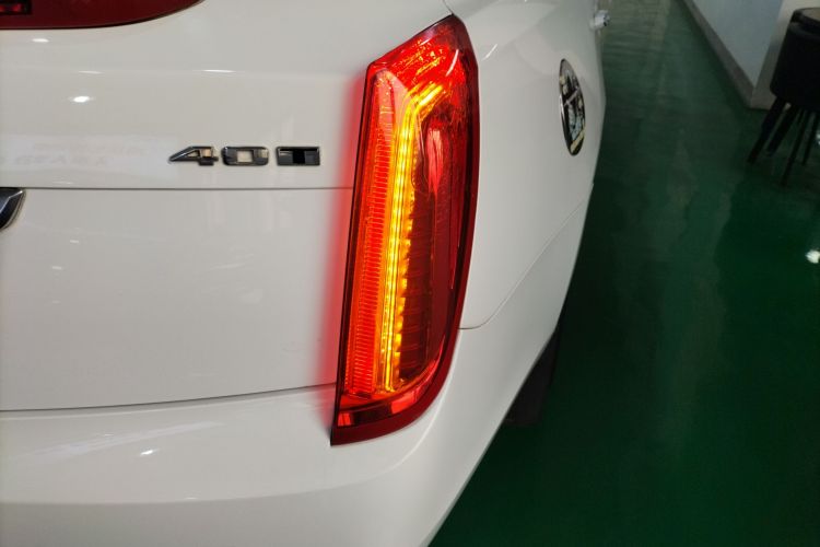 凯迪拉克XTS 2017款 28T 精英型车身外观9