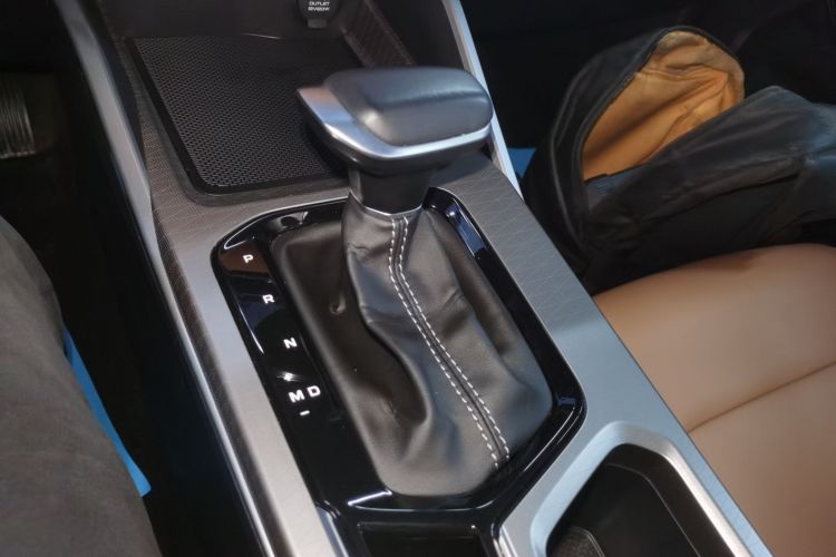 吉利汽车 帝豪 2025款 第4代 1.5L CVT旗舰型中控内饰18