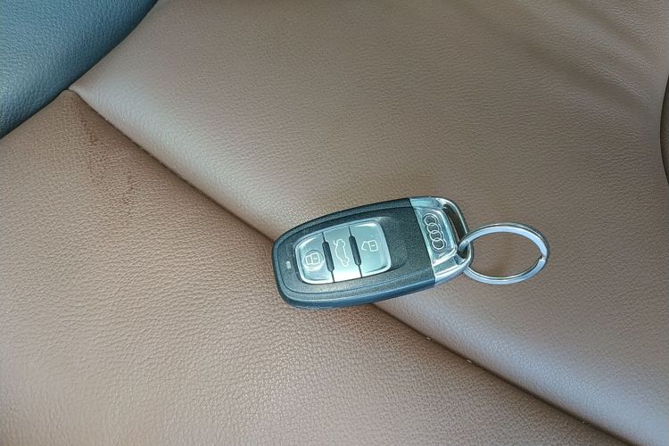 奥迪Q5 2017款 40 TFSI 进取型中控内饰11