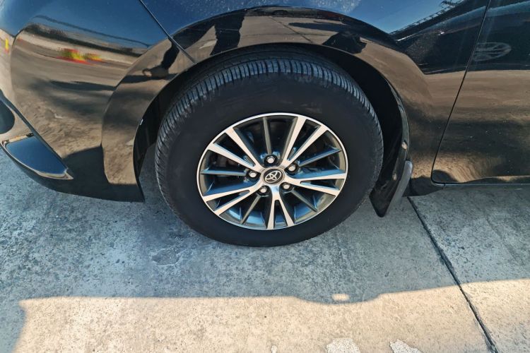 丰田 雷凌 2017款 1.2T G CVT精英版车身外观6007