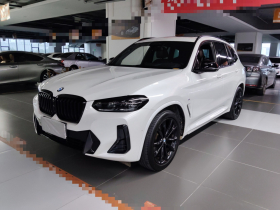 宝马X3 2022款 改款二 xDrive30i 尊享型 M曜夜套装