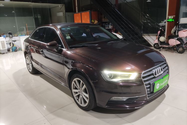 奥迪A3 2015款 Limousine 35 TFSI 百万纪念舒享型车身外观3