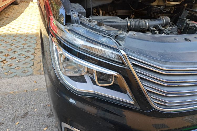 东风风行 菱智 2018款 M5L 1.6L 7座豪华型车身外观8