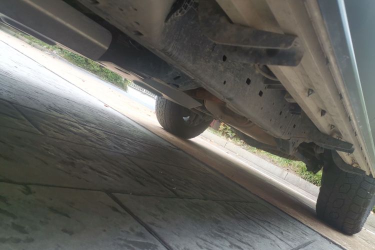 丰田 普拉多 2024款 2.4T 悍野WX版 6座局部细节9004