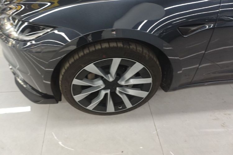特斯拉 Model 3 2025款 后轮驱动版车身外观6007