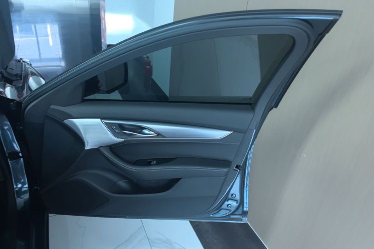 凯迪拉克CT5 2020款 改款 28T 豪华型中控内饰42