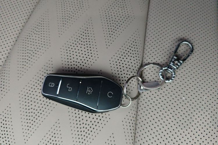 比亚迪 海豚 2023款 420km 时尚版中控内饰11