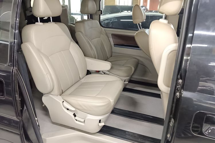 东风风行 菱智 2019款 M5L 1.6L 7座豪华型 国VI中控内饰7002