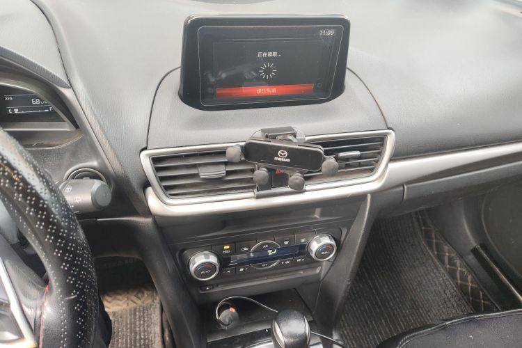 马自达3 昂克赛拉 2017款 两厢 1.5L 自动豪华型 国V中控内饰16