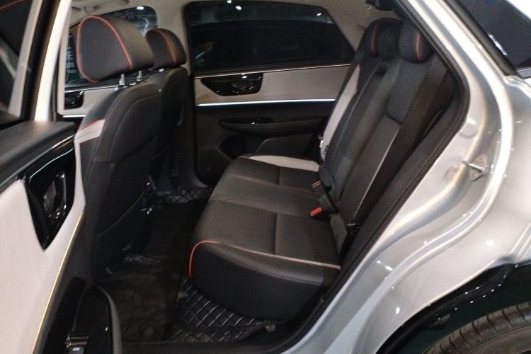 本田 猎光e:NS2 2024款 锐光版中控内饰21