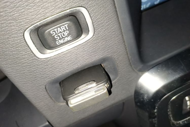 沃尔沃S60(进口) 2012款 T5 智雅版中控内饰11